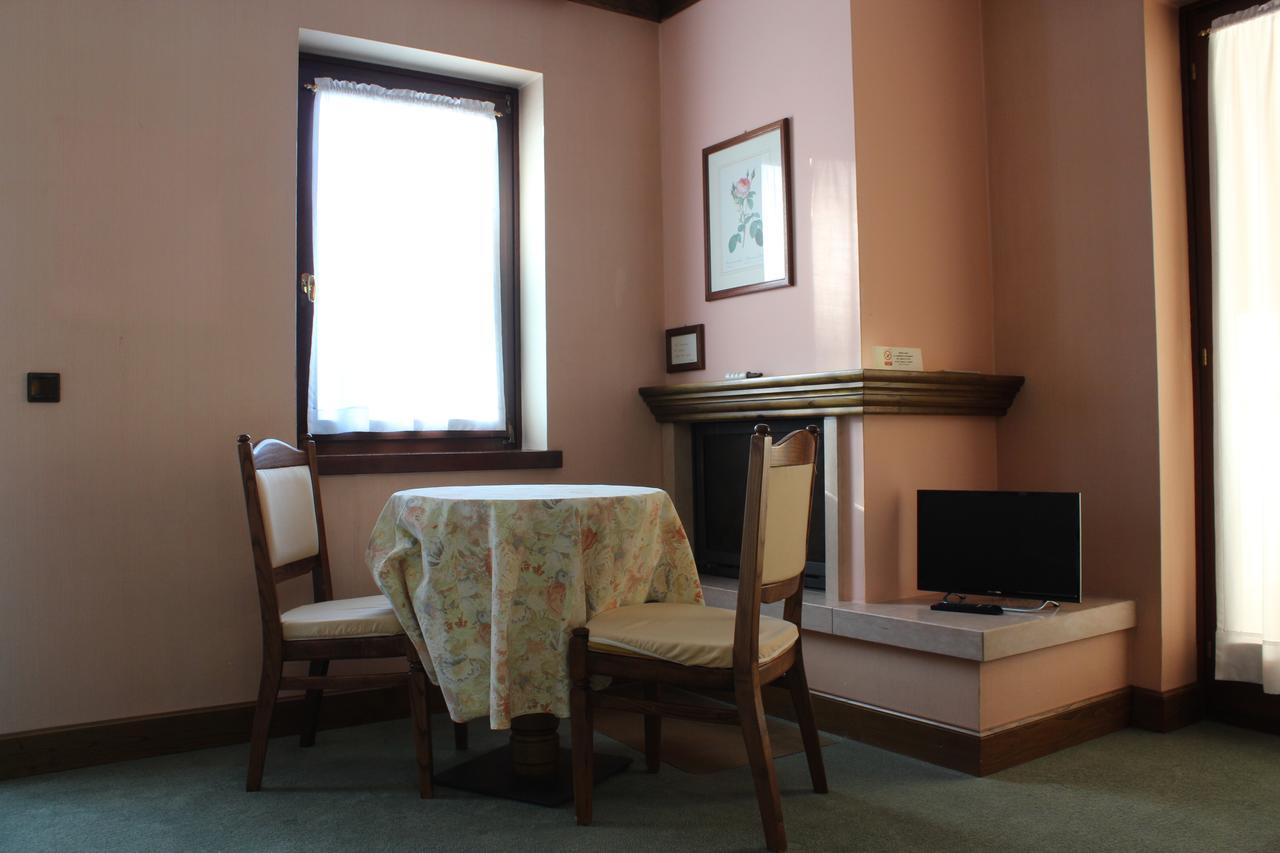 Hotel La Lepre Bianca Gallio Kültér fotó