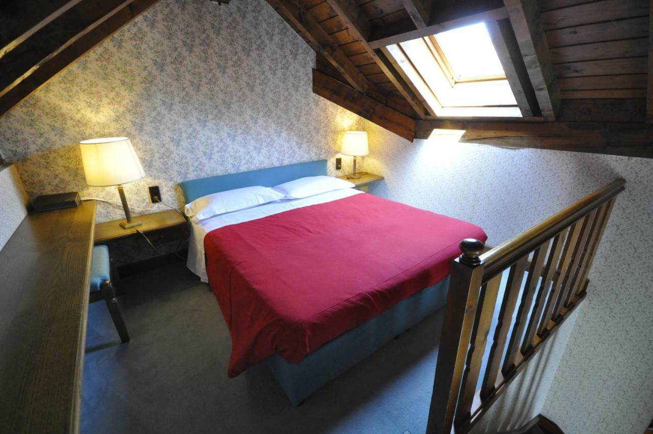 Hotel La Lepre Bianca Gallio Kültér fotó